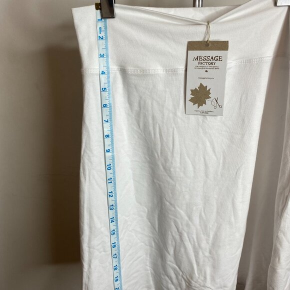 Skirt - Brand New! - Picture 7 of 8